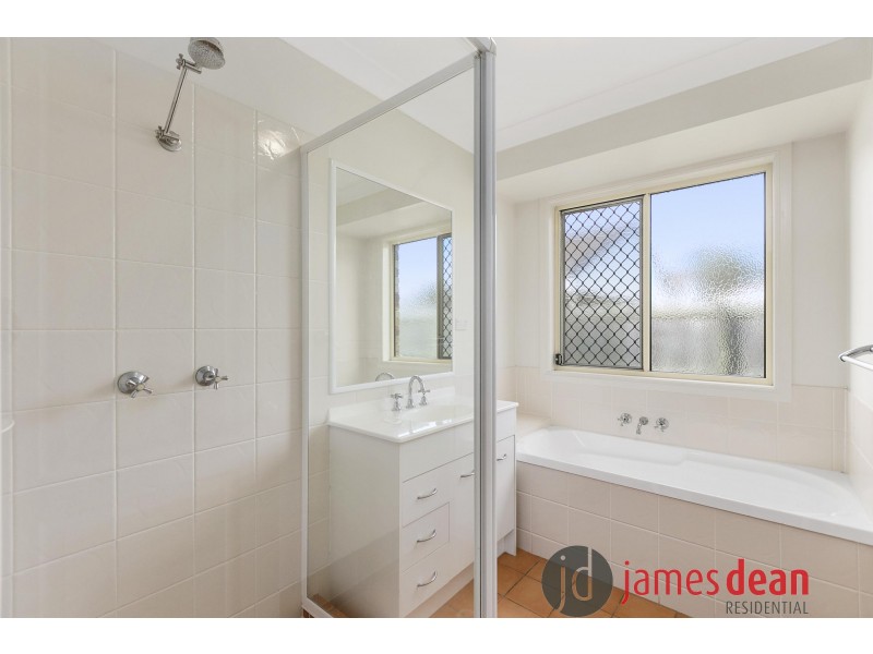 25 Wirra Circuit, Wynnum West QLD 4178