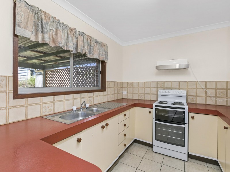 5 Falstaff Street, Belmont QLD 4153