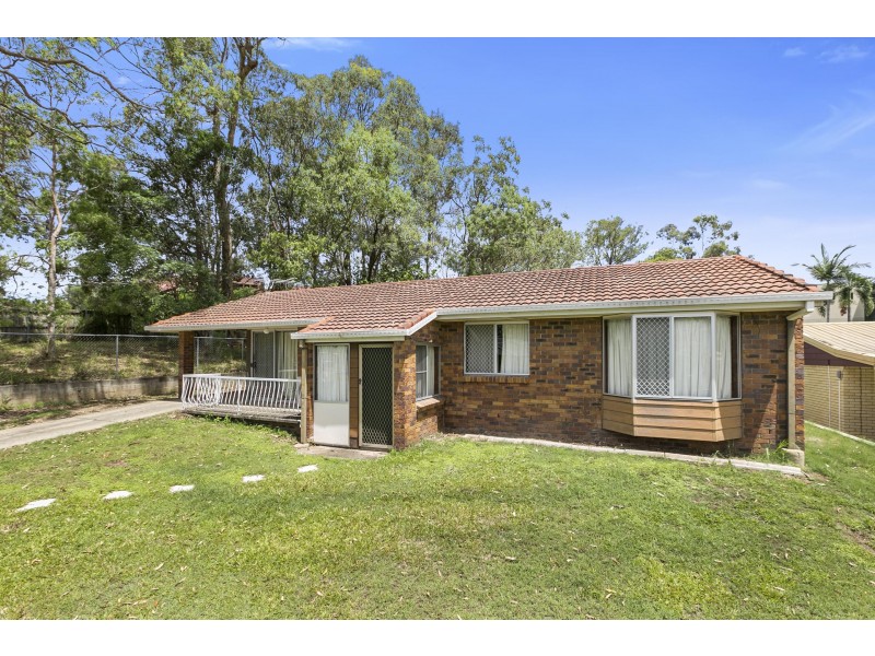 5 Falstaff Street, Belmont QLD 4153