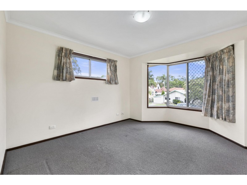 5 Falstaff Street, Belmont QLD 4153