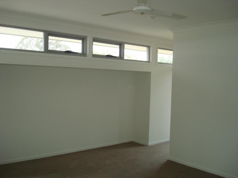 8 Macquarie, Wakerley QLD 4154