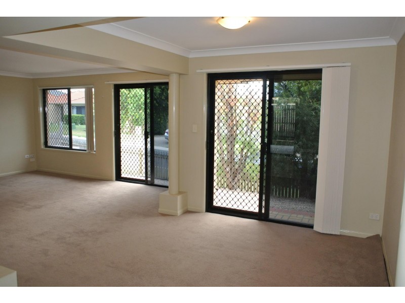 17 Rudkin Street, Wakerley QLD 4154