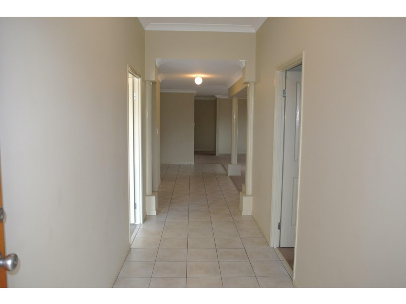 17 Rudkin Street, Wakerley QLD 4154