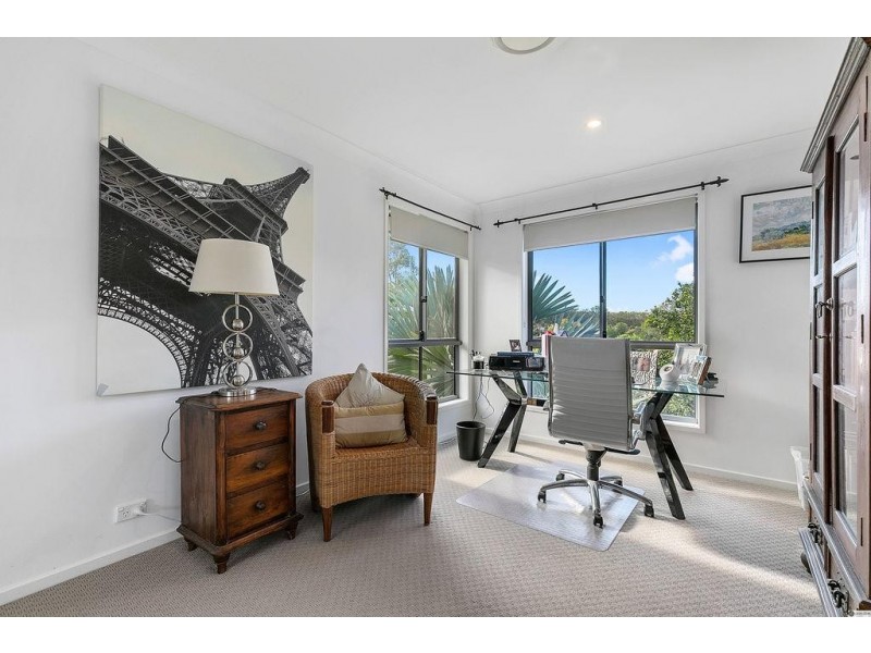 68 Highland Crescent, Belmont QLD 4153