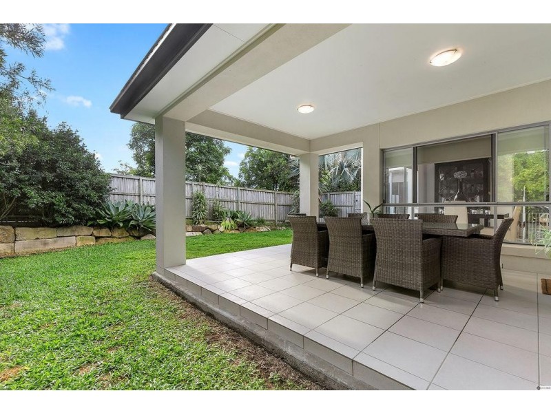 68 Highland Crescent, Belmont QLD 4153