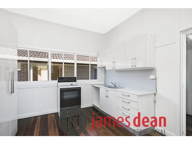 12 Alexander Street, Lota QLD 4179