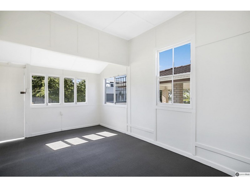 12 Alexander Street, Lota QLD 4179