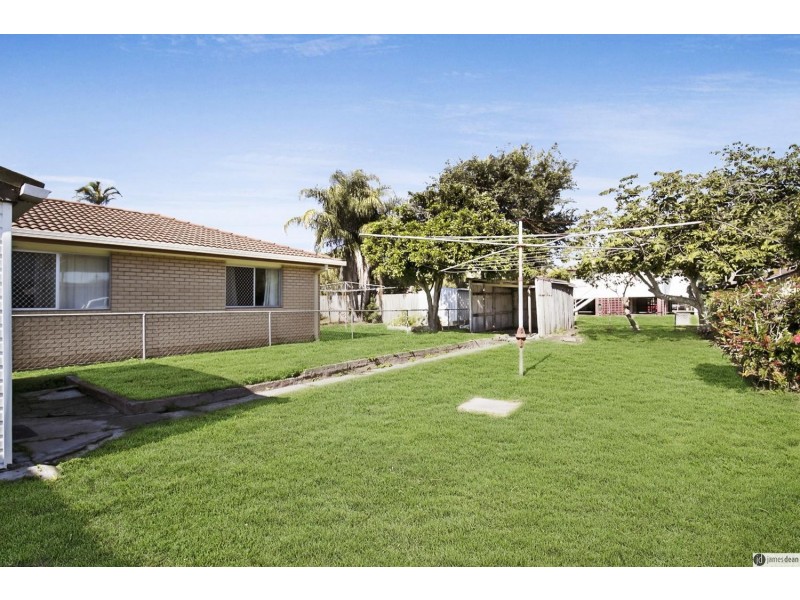 12 Alexander Street, Lota QLD 4179