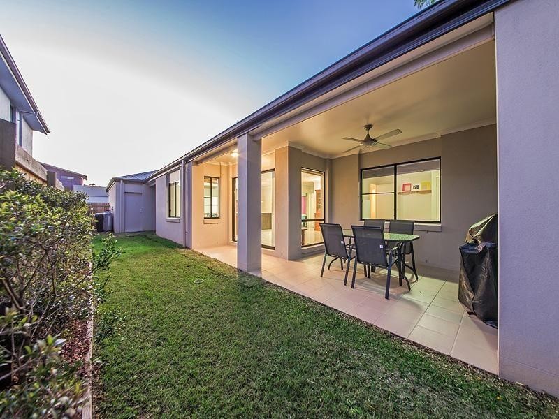 8 McMullan Close, Gumdale QLD 4154