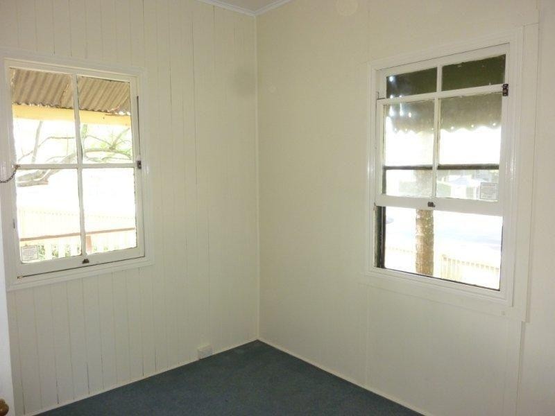 135 Caladium Street, Wakerley QLD 4154