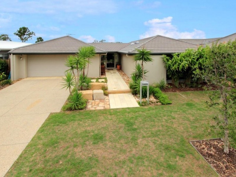 49 Watervale Parade, Wakerley QLD 4154