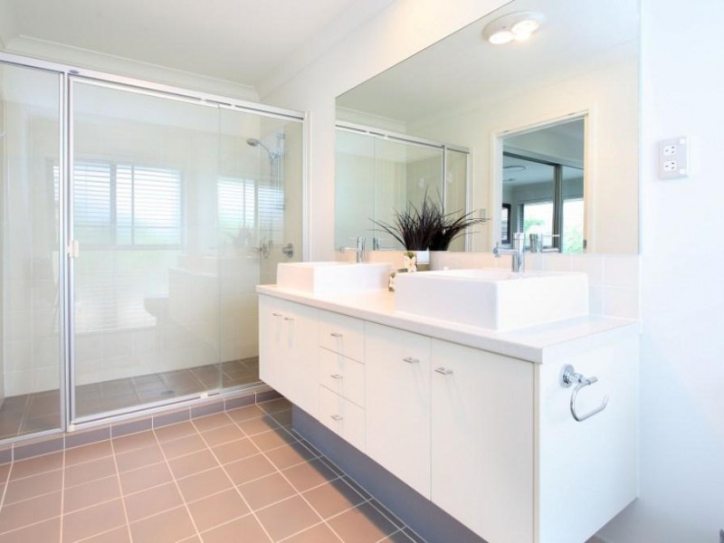 49 Watervale Parade, Wakerley QLD 4154