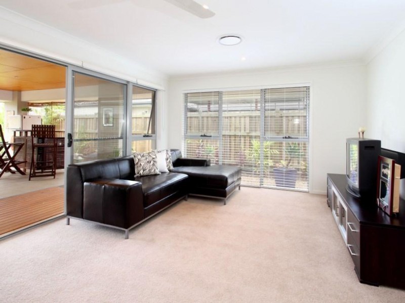 49 Watervale Parade, Wakerley QLD 4154