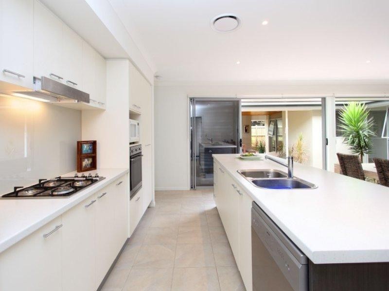 49 Watervale Parade, Wakerley QLD 4154