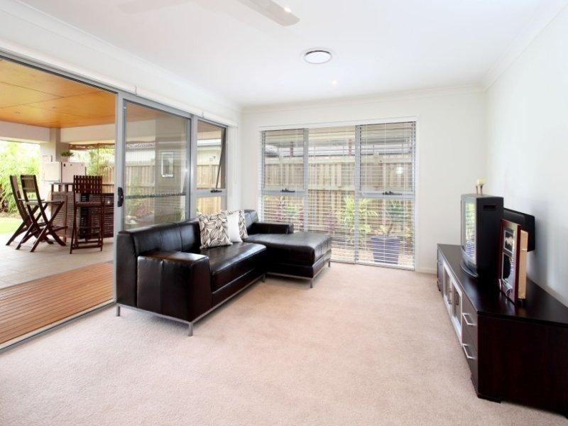 49 Watervale Parade, Wakerley QLD 4154