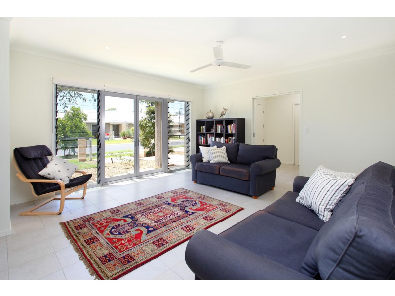 69 Mossvale Drive, Wakerley QLD 4154