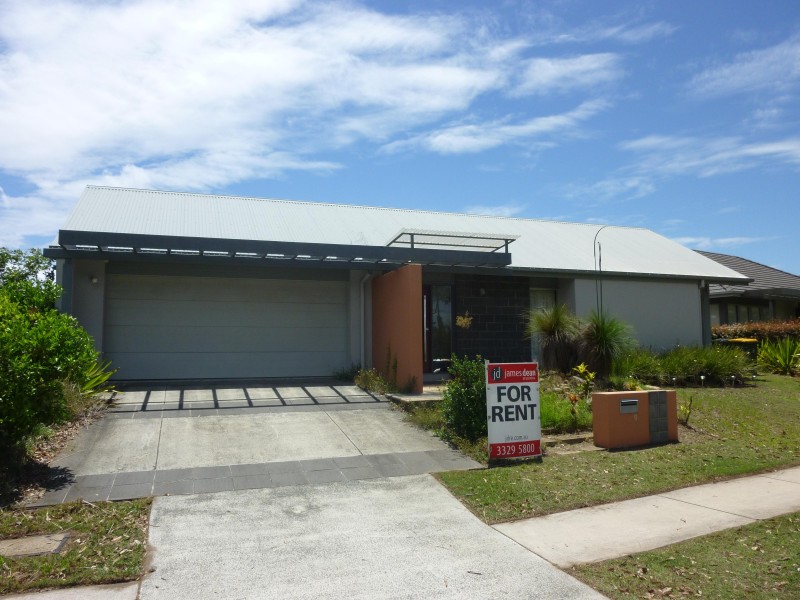 9 Mossvale Drive, Wakerley QLD 4154