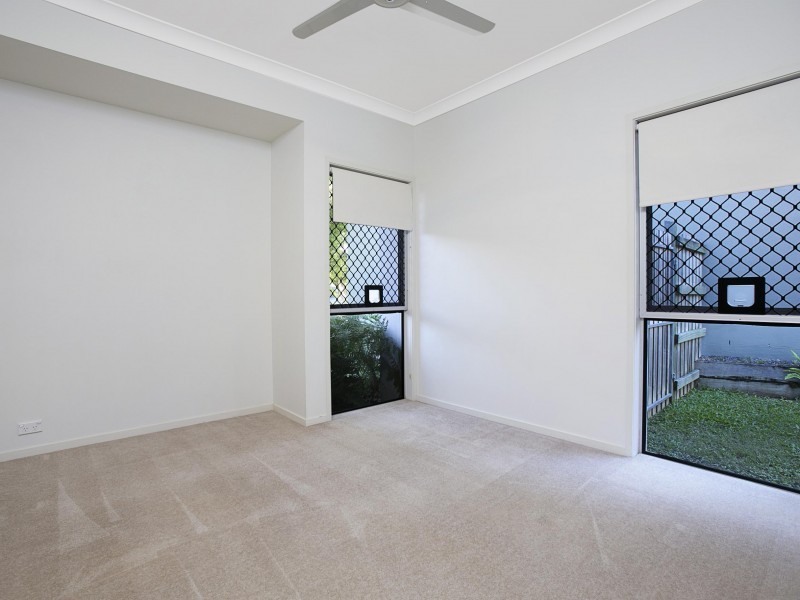 6 Hawksbury Cres, Wakerley QLD 4154