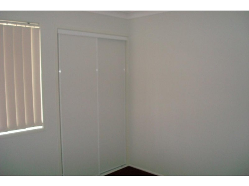 99 Evelyn Road, Wynnum West QLD 4178