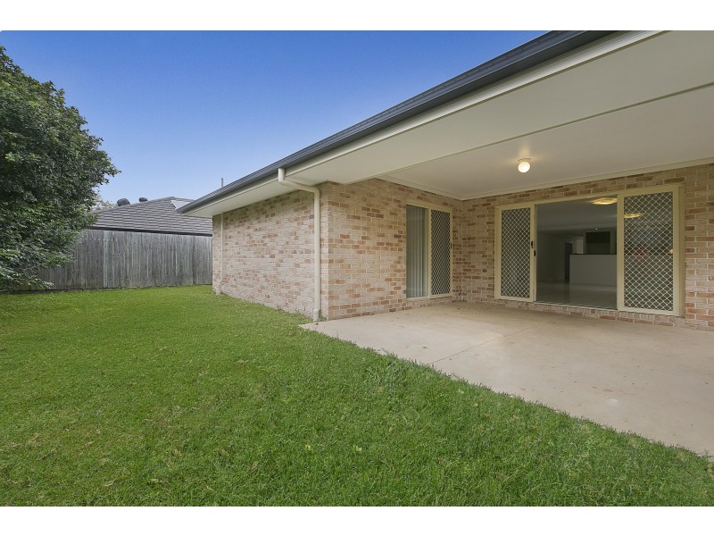 16 Daphne Place, Wakerley QLD 4154