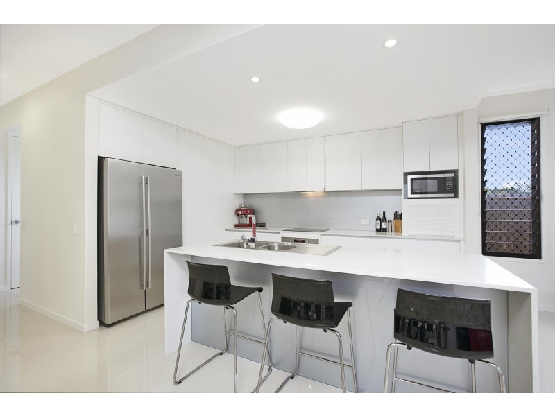 19a Buderim Street, Manly QLD 4179