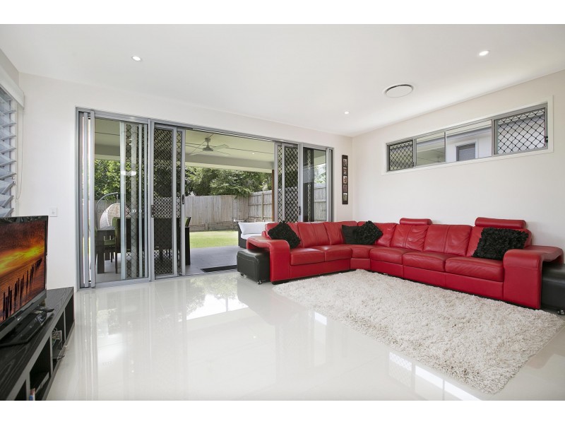 19a Buderim Street, Manly QLD 4179