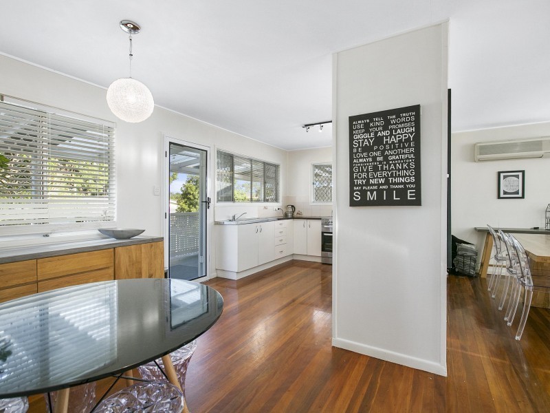 11 Emcona Street, Tingalpa QLD 4173