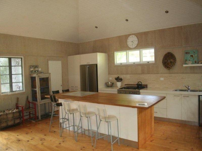 18 Midgen Street, Kooringal QLD 4025