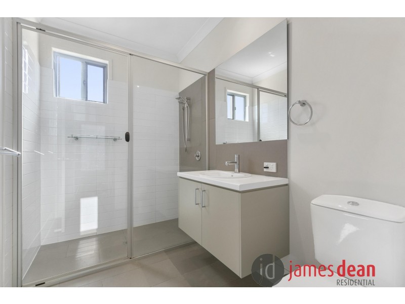 10 Grandis Close, Wakerley QLD 4154