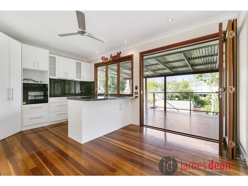 15 Amethyst Street, Holland Park QLD 4121