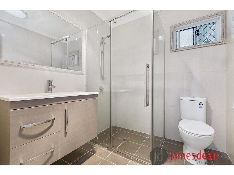 15 Amethyst Street, Holland Park QLD 4121