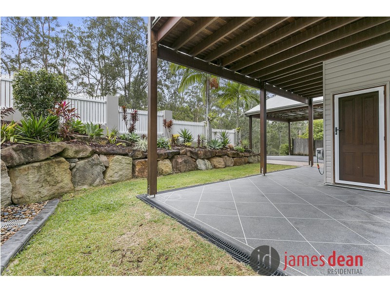15 Amethyst Street, Holland Park QLD 4121
