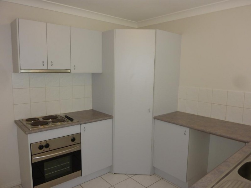 11 Virginia Place, Wynnum West QLD 4178