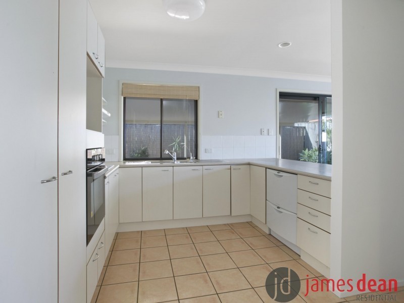 43 Isaacs Way, Wakerley QLD 4154