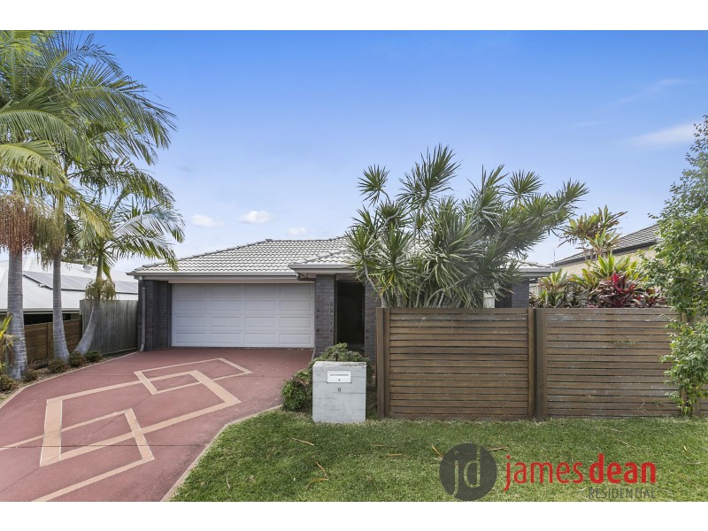 8 Daphne Place, Wakerley QLD 4154