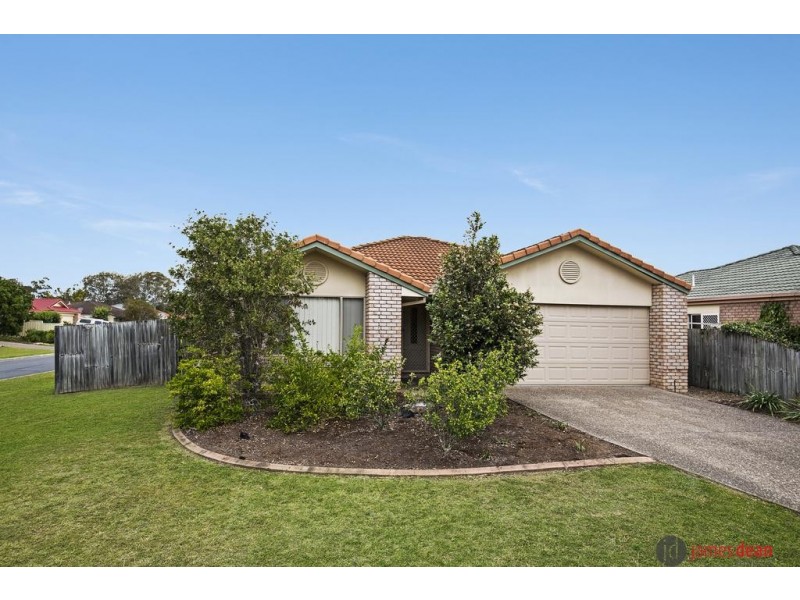 39 Pinewood Street, Wynnum West QLD 4178