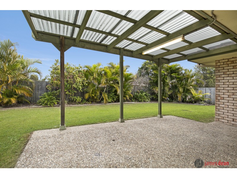 39 Pinewood Street, Wynnum West QLD 4178