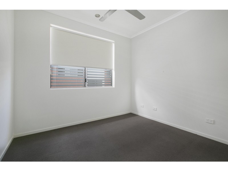 3/64 Pembroke Road, Coorparoo QLD 4151