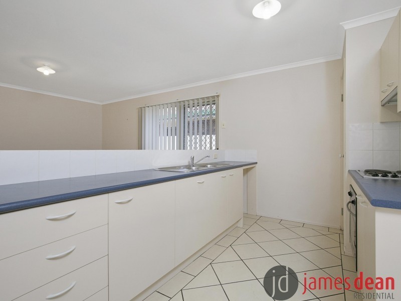 33 Hutton Avenue, Wynnum West QLD 4178