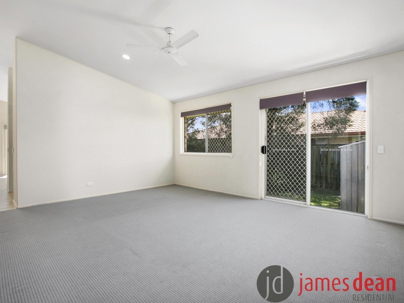 84 Matthews Way, Wakerley QLD 4154