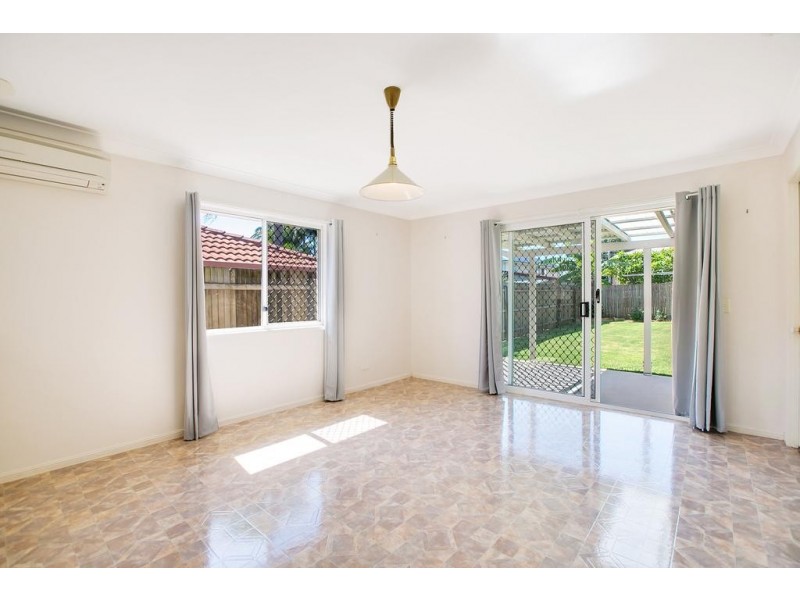 11 Buderim Street, Manly QLD 4179