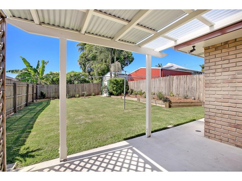 11 Buderim Street, Manly QLD 4179