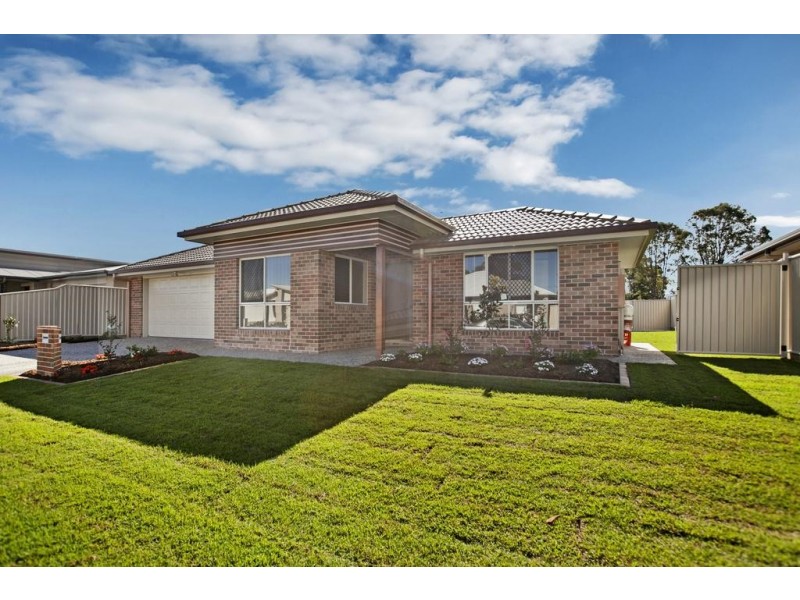 13 Stega Place, Wynnum West QLD 4178