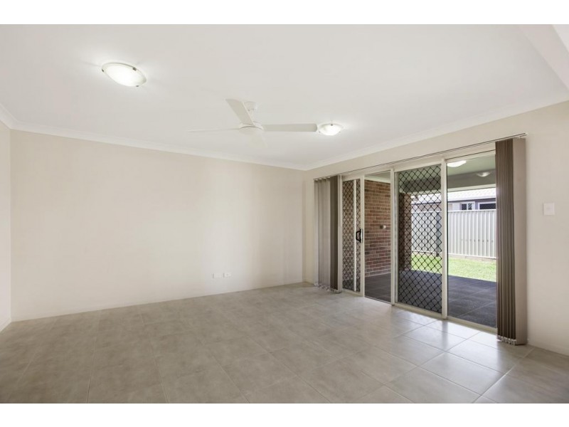 13 Stega Place, Wynnum West QLD 4178
