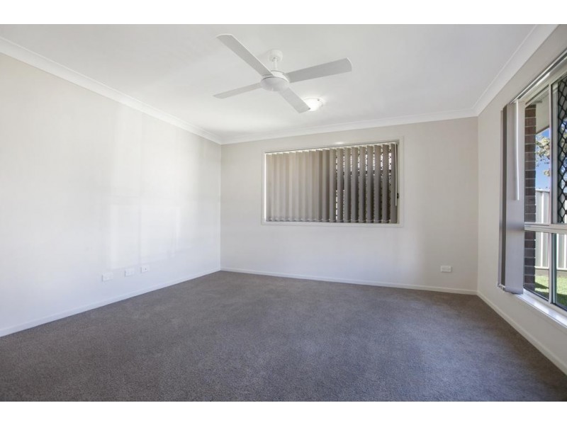 13 Stega Place, Wynnum West QLD 4178