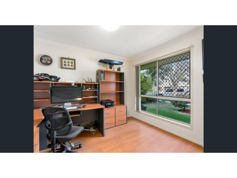 70 Evelyn Road, Wynnum West QLD 4178