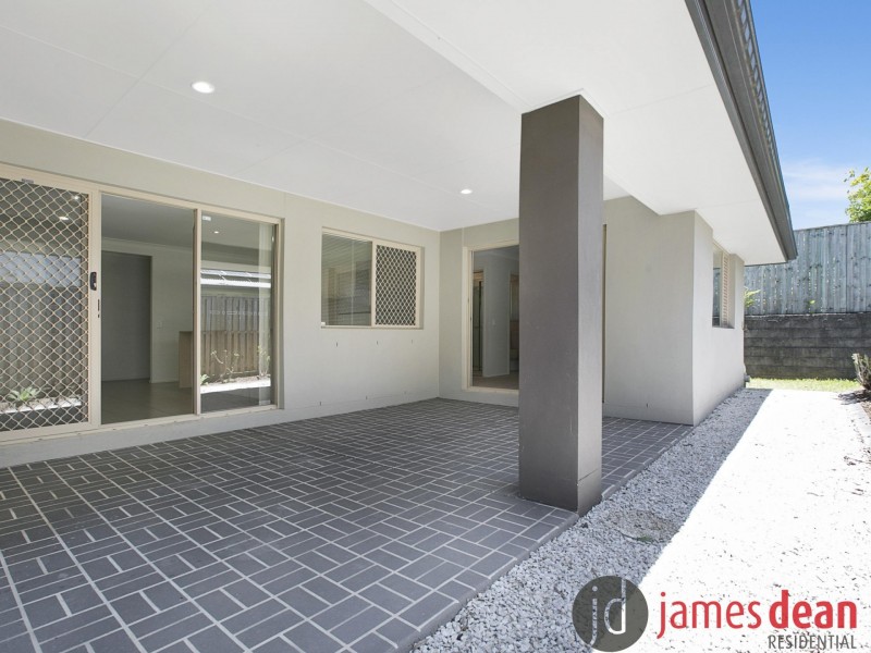 33 Lachlan Drive, Wakerley QLD 4154