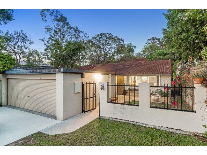 51 Goldsbrough Road, Taringa QLD 4068