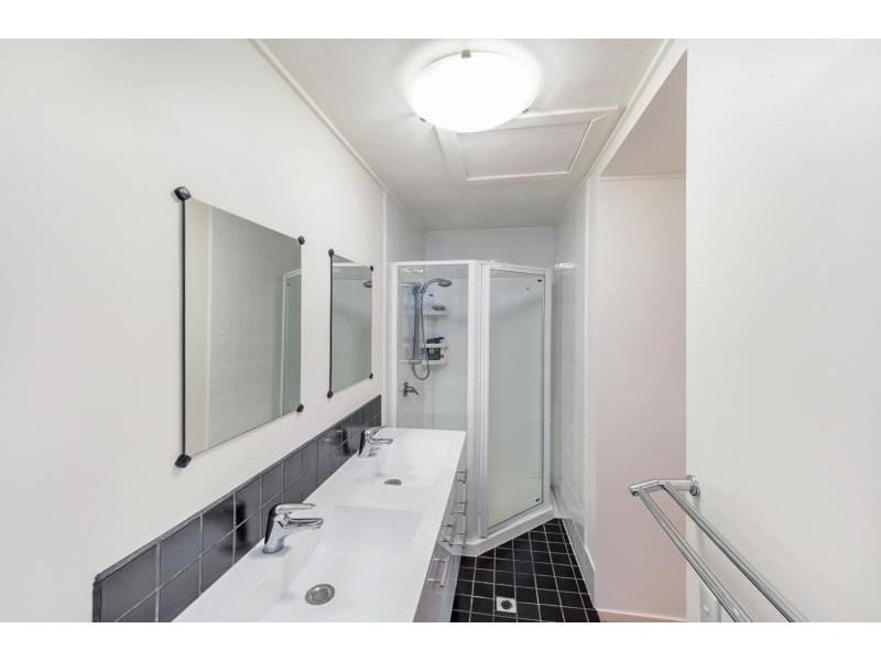 51 Goldsbrough Road, Taringa QLD 4068