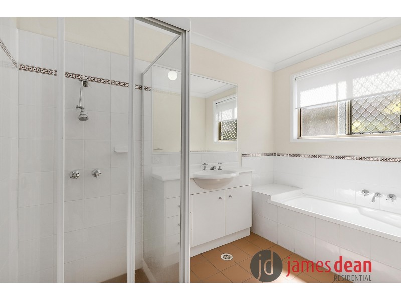 1 Friend Street, Wakerley QLD 4154
